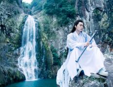 开云体育官网-利剑出鞘，迪亚斯关键节点连击，西班牙军团彻底打穿亚特兰大防线