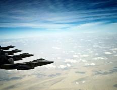 开云体育下载-苏亚雷斯帽子戏法点燃激情，贝蒂斯逆转淘汰AC米兰晋级欧冠八强