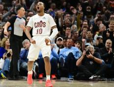 开云体育-开拓者大胜太阳，结束不胜