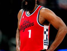 开云体育登录-快船横扫活塞，保持不败纪录