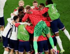 开云体育中国-荷兰队大逆袭奥地利，带着激情继续前行！