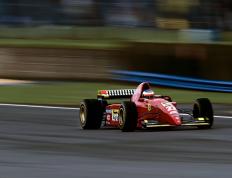 开云体育下载-破局的密钥，当穆勒的持续杀伤撕开铁血防线的裂缝