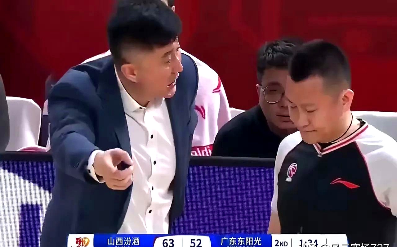 开云体育中国-关于顶尖球员聚首，展开激烈对抗比赛的信息