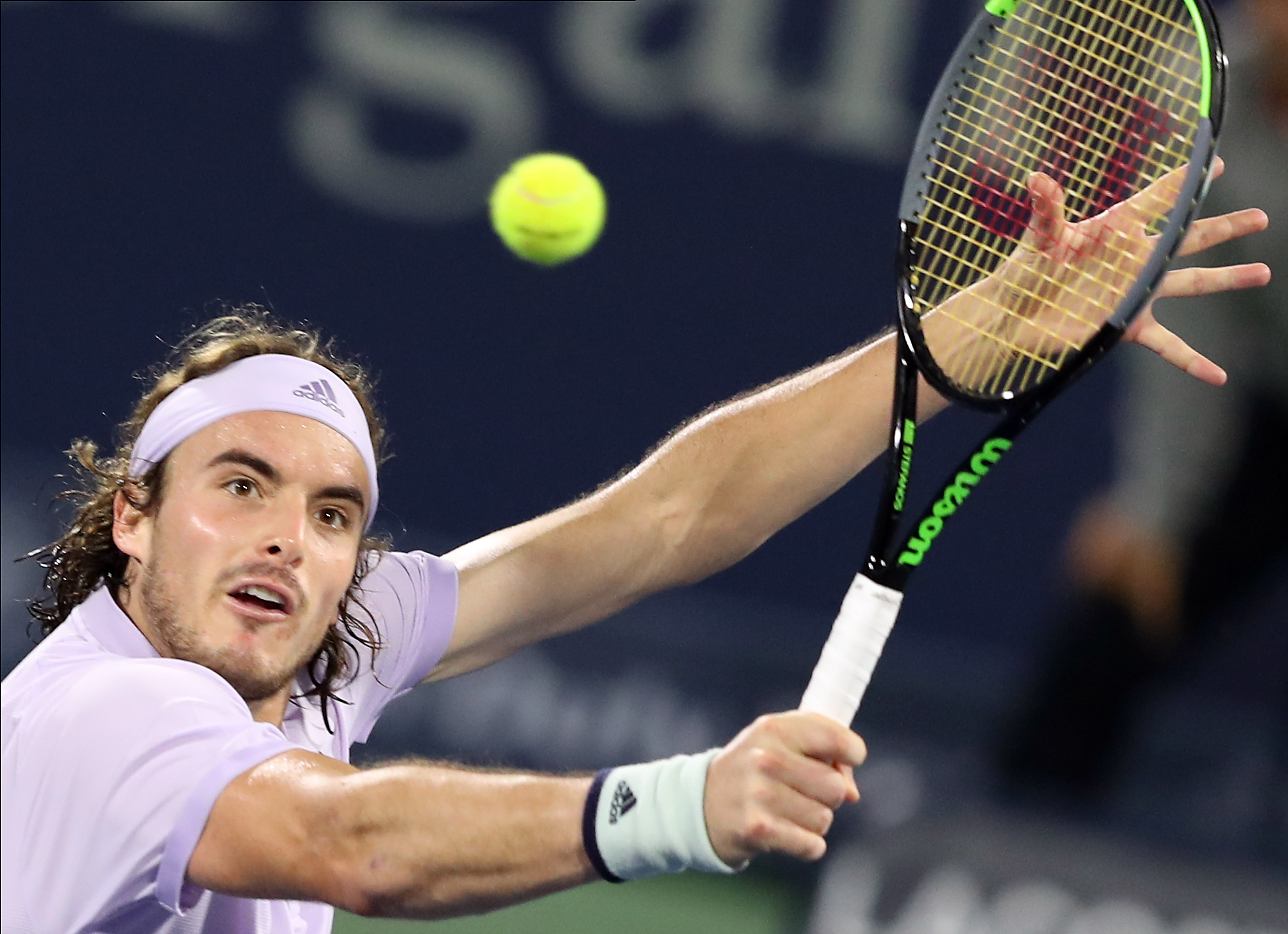 开云下载-澳网轻取法网，西西帕斯扛起全队