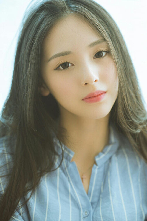 开云体育在线-速度与担当,F1揭幕战之夜与切特的团队崛起