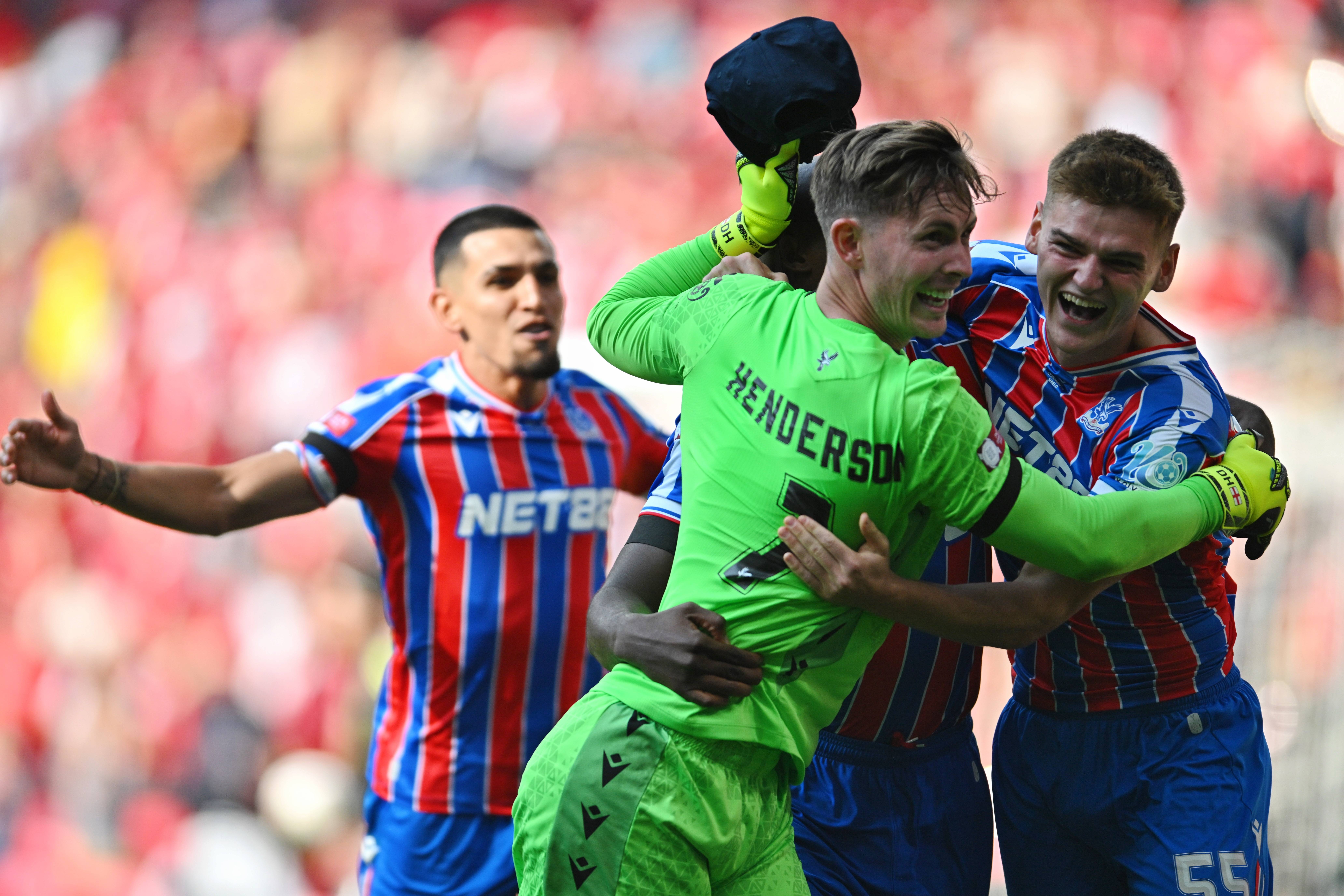 开云体育登录-利物浦对阵韩国，萨卡防守端锁死对手