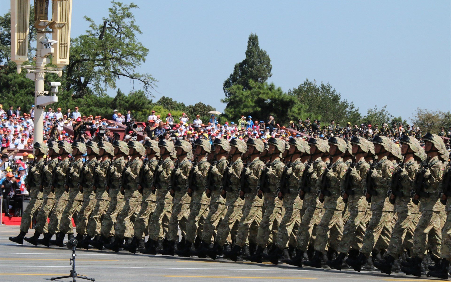 开云体育APP下载-三分如点球,当恩比德在欧冠淘汰赛之夜连续命中关键球